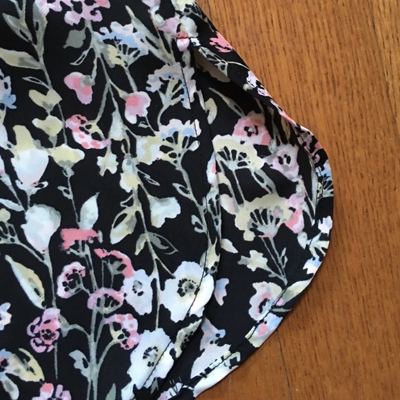 NWT Lauren Conrad double v-neck tunic - Picture 3 of 4