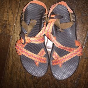 Women's chacos size 7