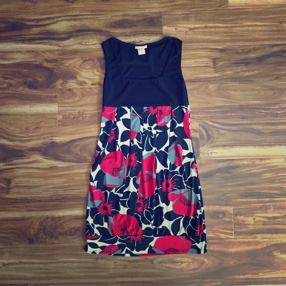 Sleeveless floral print dress
