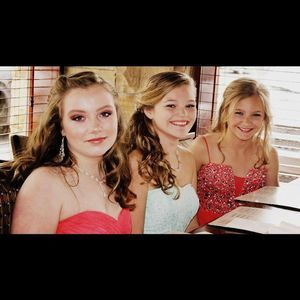 Meet your Posher, Hope