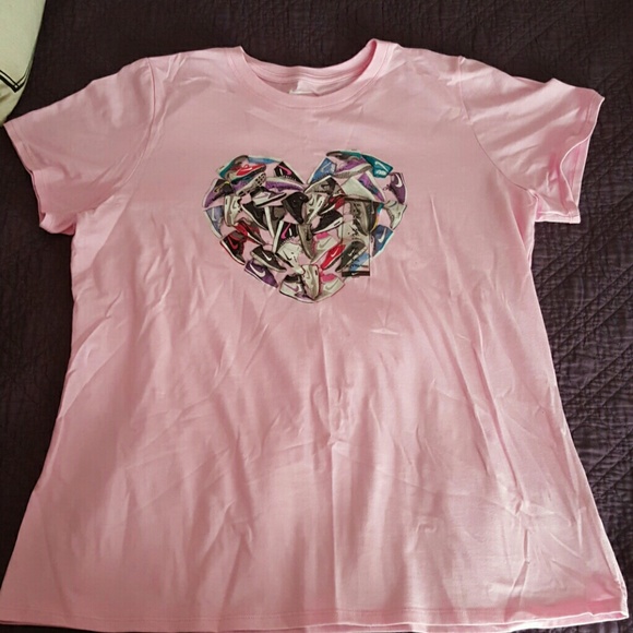 Brand New, never worn Pink Nike T-shirt