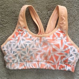 New Oakley Sports Bra