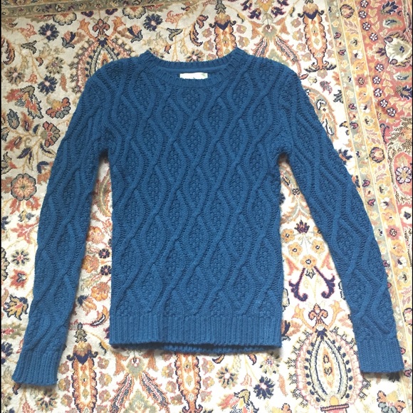 Juniors sweater