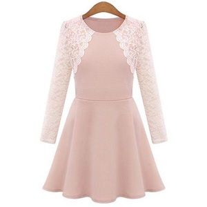 🔴Sold🔴 White and pink Lacey dress