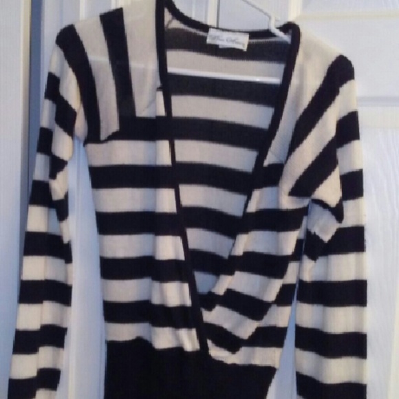 Bundle of 3 sweaters. - Picture 1 of 3