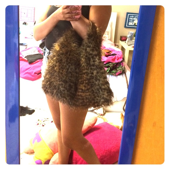 Super chic Bebe fur purse