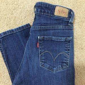 Classic Levi's (Mid Rise Skinny)
