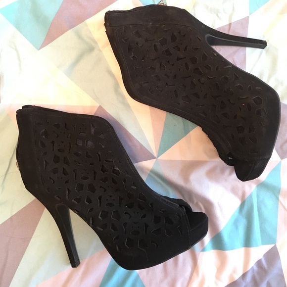 Dollhouse mesh lace cut heels