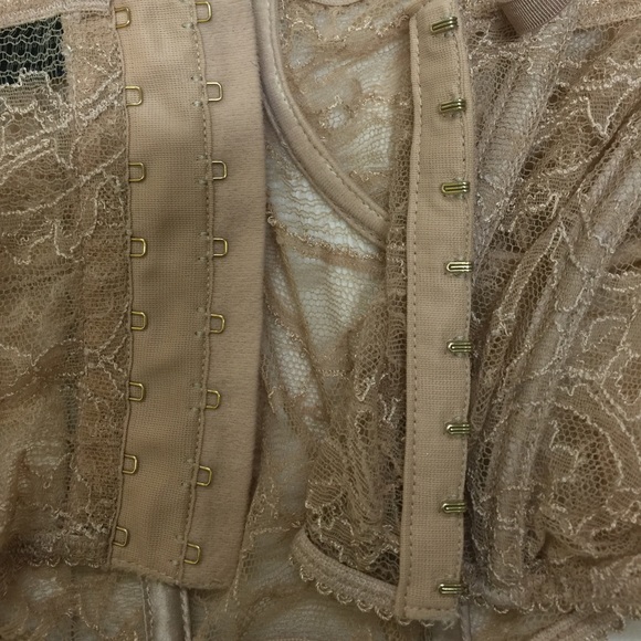 Kiki De Montparnasse Le Fluer Bra & Thong Panty - Picture 4 of 4