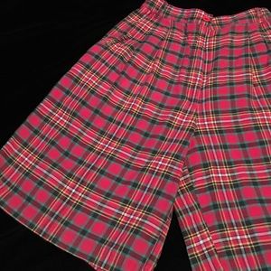 Plaid golf shorts