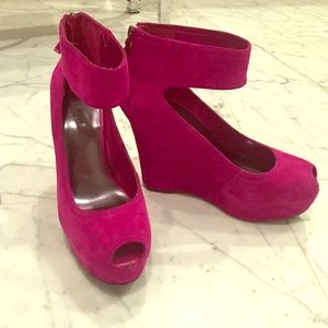 Nine West Suede Wedges