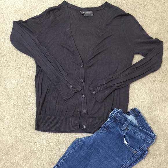 TEX by Max Azria (BCBG) light weight cardigan - Picture 3 of 3