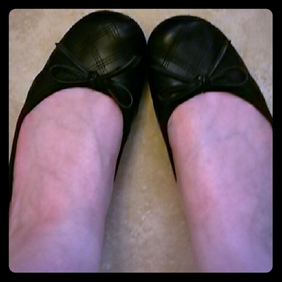 Apostrophe Black Flats