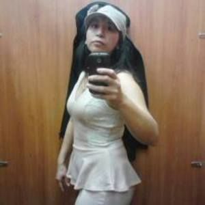 Meet your Posher, Lorie