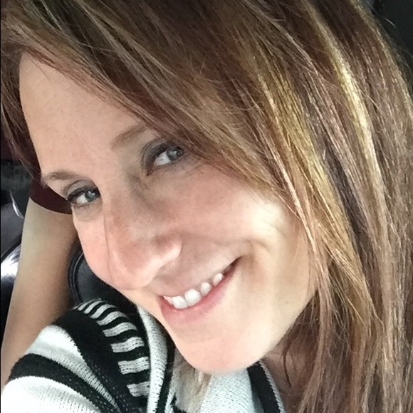 Meet your Posher, Jessica - Picture 3 of 4