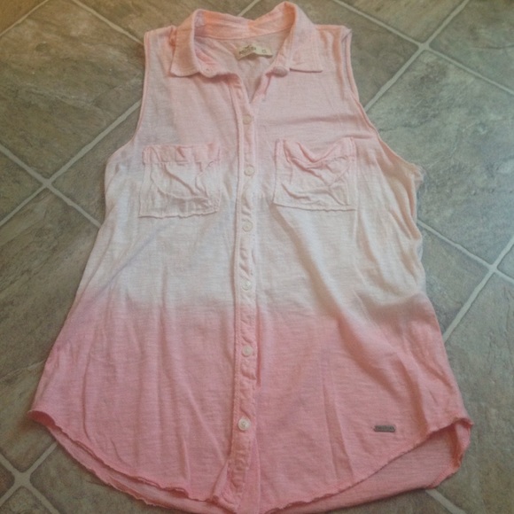 Hollister Tank