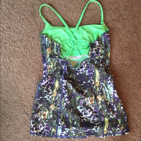 🍋LULULEMON Dancing Warrior Tank- sz 6