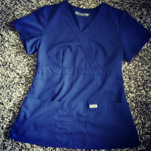 Grey's Anatomy V-neck Scrub Top w/ Matching Pants