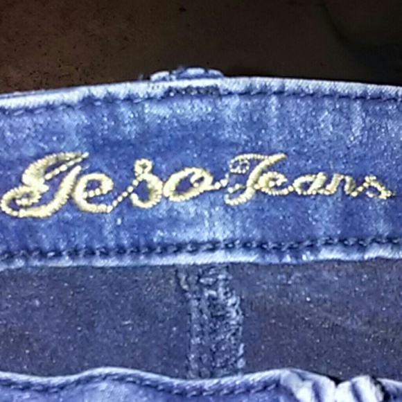 Jeans - Picture 2 of 3