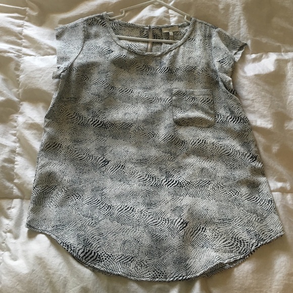 Joie rancher shirt size S. Black and white