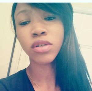Meet your Posher, Mechelle