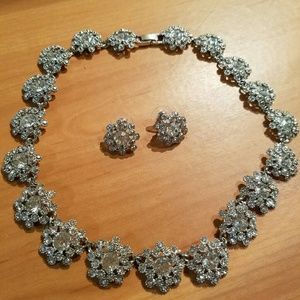 Bracelet ,necklace and matchin earrings studs