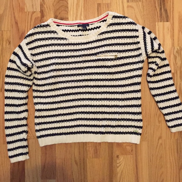 Tommy Hilfiger sweater