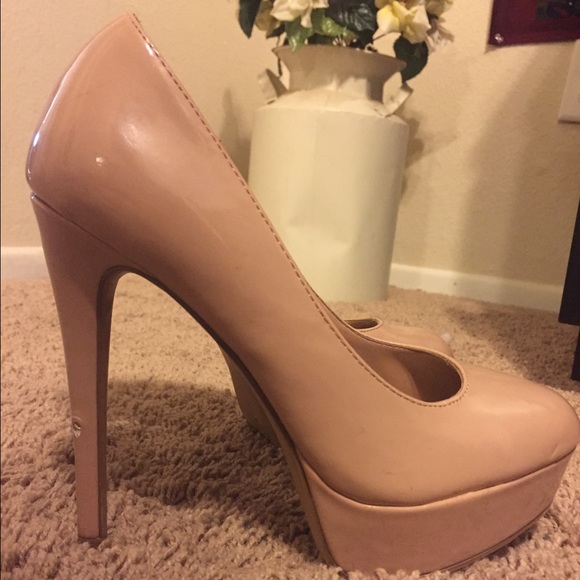 Size 8 xhilaration nude heels - Picture 2 of 4