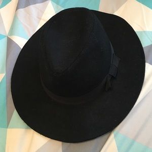 Wide brim black felt fedora