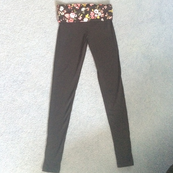 Black leggings, NEVER WORN