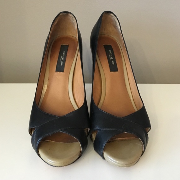 MOVING SALE!! Ann Taylor platform sandal