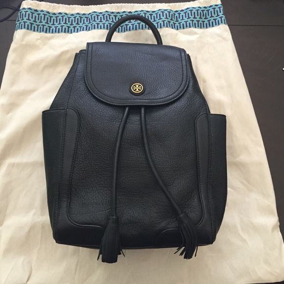 Tory Burch Handbags - • Tory Burch •