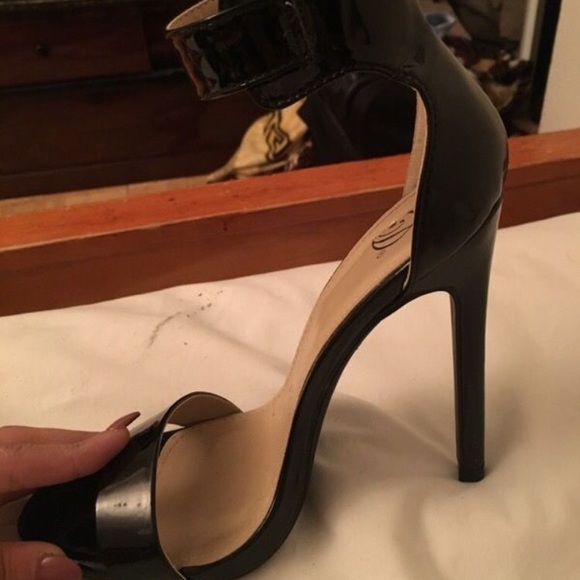 Black heel