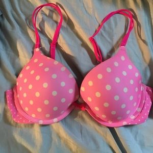 Sold - Victoria's Secret 34C Very Sexy Push Up