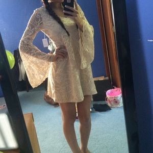 Super adorable dress!!