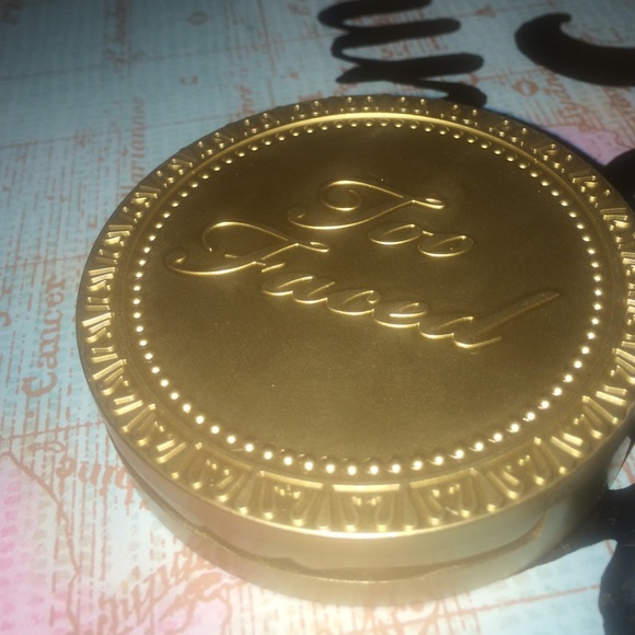 too faced bronzer