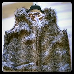 ROOMMATES Faux Fur 3X Vest NEW