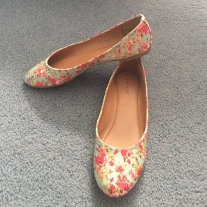 Gorgeous Nine West Flats