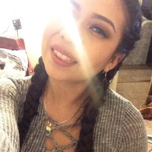 Meet your Posher, Mayra