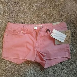 Jalate shorts size 5 new!