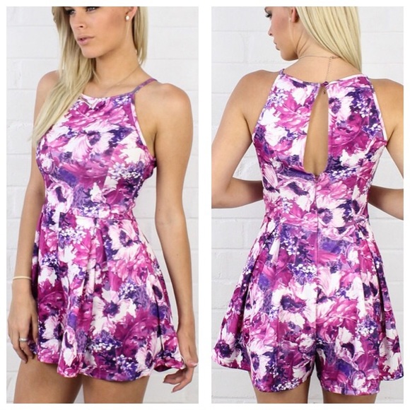 Delightful Romper (New Arrival) - Picture 2 of 2