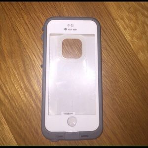 LifeProof iPhone 5/5s case