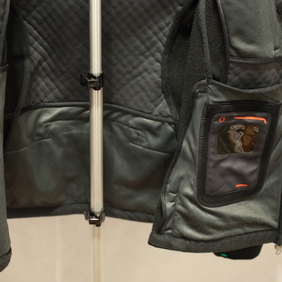 Nike tech jacket - Picture 4 of 4