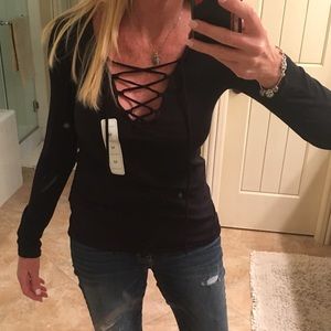 lace up top