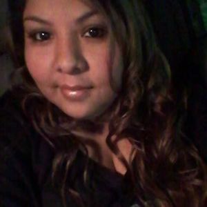 Meet your Posher, Claudia