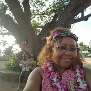 Meet your Posher, Annette