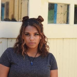 Meet your Posher, Naiomi
