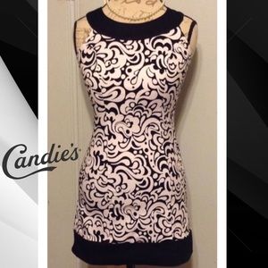 ✅🆓CANDIE'S Black & White 60s Swirl Pattern Dress