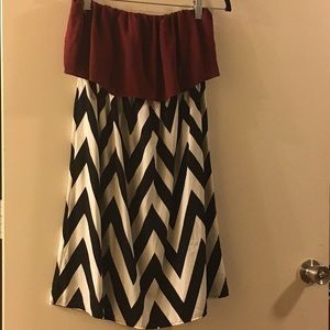 Large chevron garnet strapless