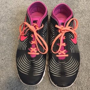 Nike free balanza tennis shoes